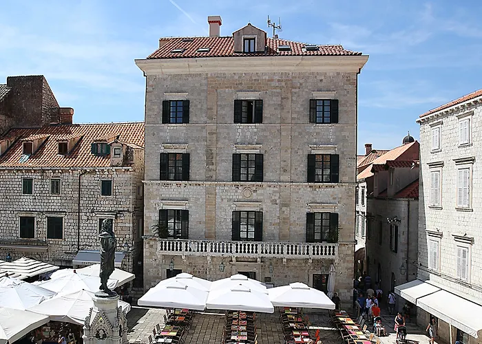 The Pucic Palace