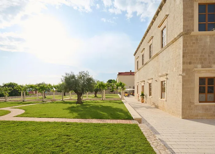 Palace Natali