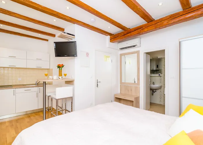 Apartments Raic